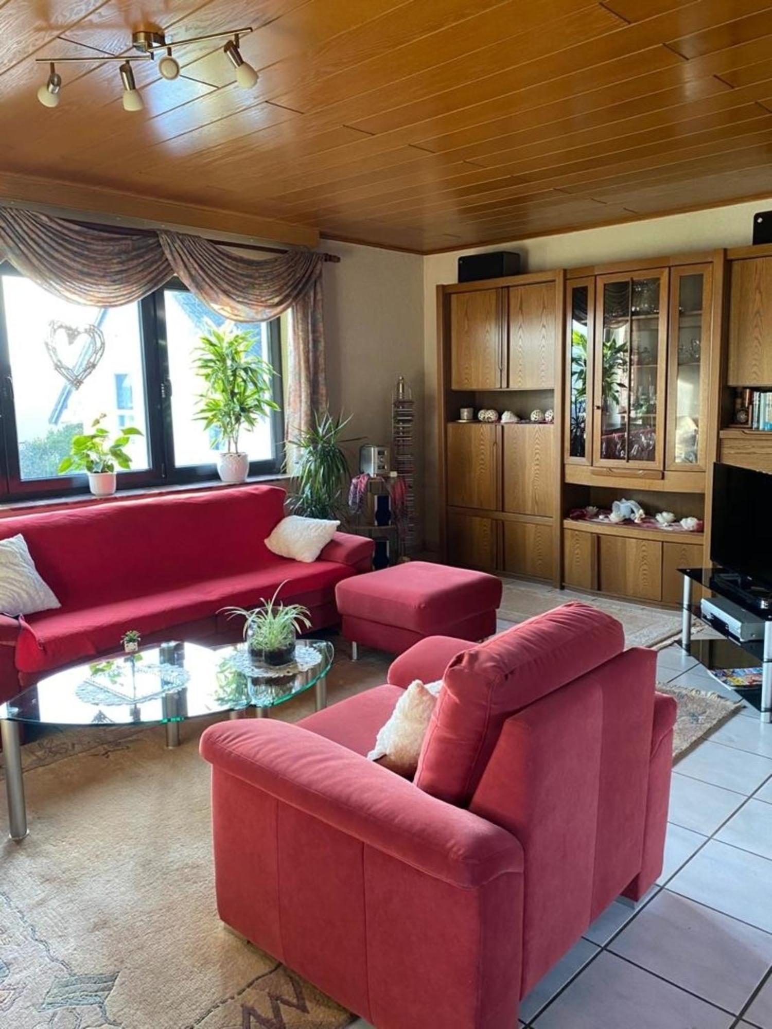Haus Willi Apartment Asslar Bagian luar foto